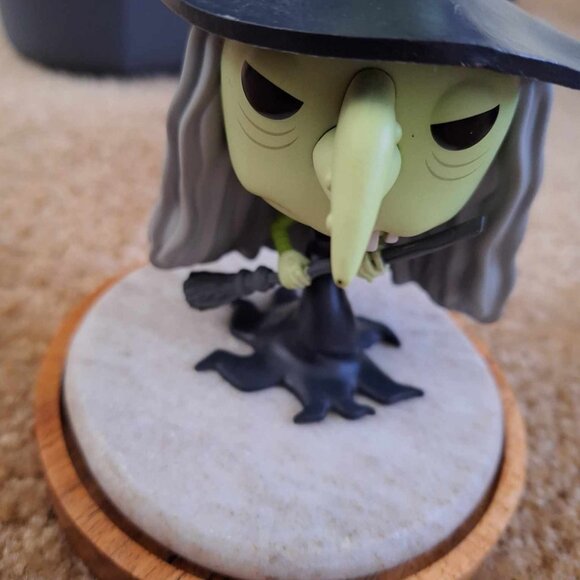 The Witch From Nightmare Before X-mas - Picture 3 of 3